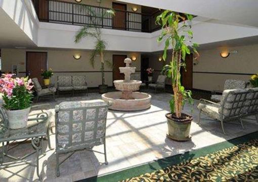 фото отеля Comfort Inn & Suites San Francisco Airport East