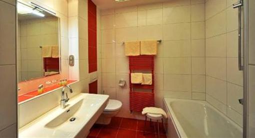 фото отеля Erlebnis Post Stadthotel