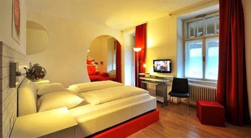 фото отеля Erlebnis Post Stadthotel