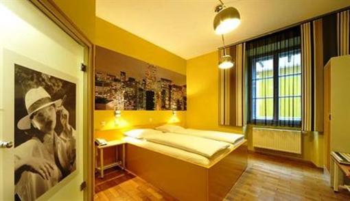 фото отеля Erlebnis Post Stadthotel