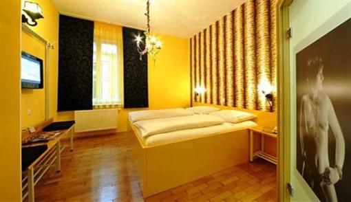 фото отеля Erlebnis Post Stadthotel