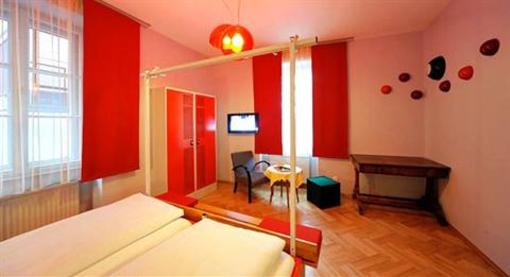 фото отеля Erlebnis Post Stadthotel