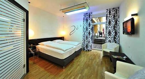 фото отеля Erlebnis Post Stadthotel