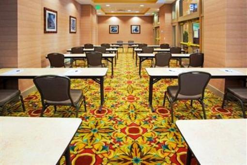 фото отеля Holiday Inn Express Baltimore-Downtown