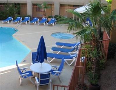 фото отеля Best Western Plus InnSuites Tucson Foothills Hotel & Suites