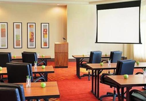 фото отеля Courtyard by Marriott Miami Airport South
