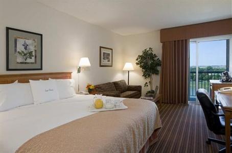 фото отеля Doubletree Club Dallas - Farmer's Branch