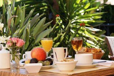 фото отеля Hotel Les Jardins De Sainte-Maxime