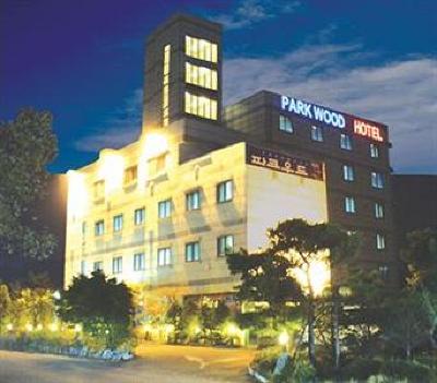 фото отеля Parkwood Hotel