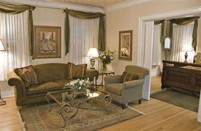 фото отеля MarQueen Hotel