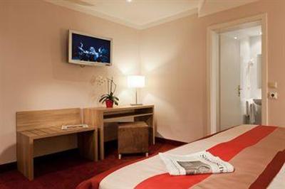 фото отеля Wetterstein Hotel Munich