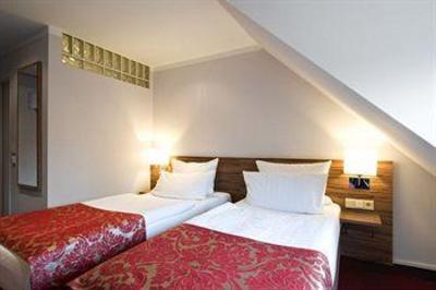 фото отеля Wetterstein Hotel Munich