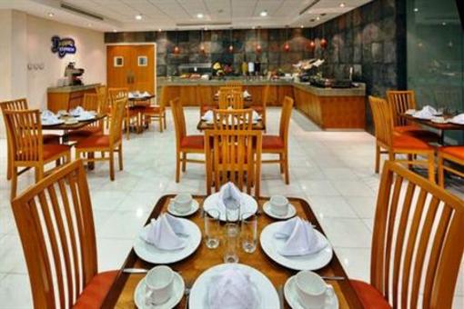 фото отеля Holiday Inn Express Irapuato