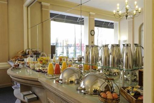 фото отеля Royal Hotel Paris