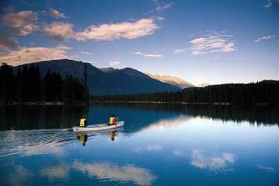 фото отеля Fairmont Jasper Park Lodge