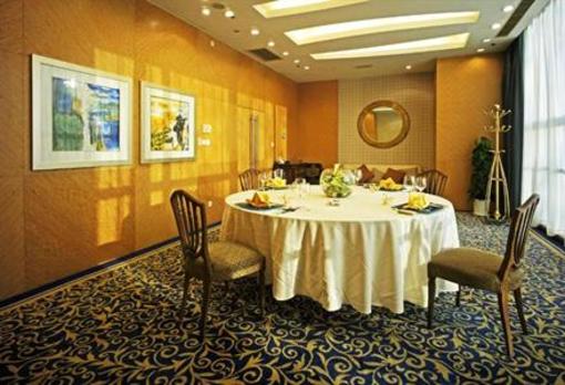 фото отеля Xujiahui Park Hotel