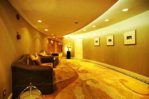фото отеля Xujiahui Park Hotel