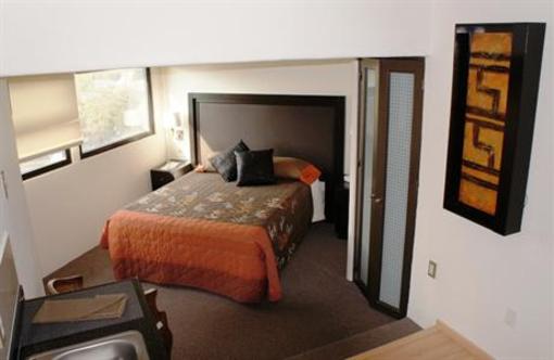 фото отеля Aztic Hotel and Executive Suites