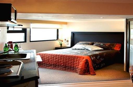 фото отеля Aztic Hotel and Executive Suites
