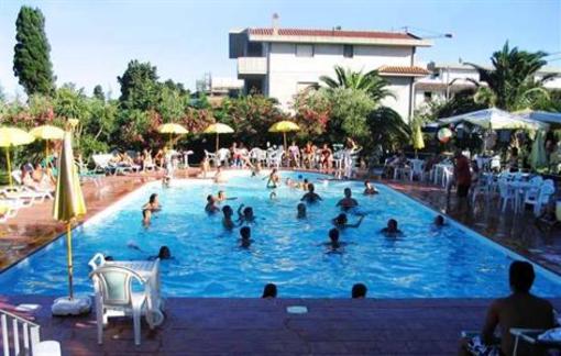 фото отеля Hotel Parco degli Ulivi Scerne