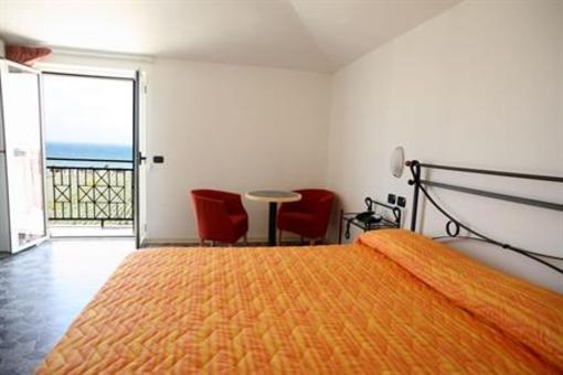 фото отеля Hotel Enotria
