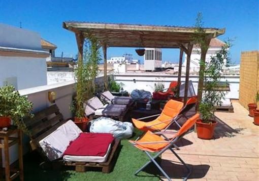 фото отеля Cadiz Inn Backpackers