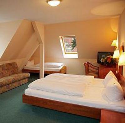 фото отеля Hotel Garni Am Uenglinger Tor