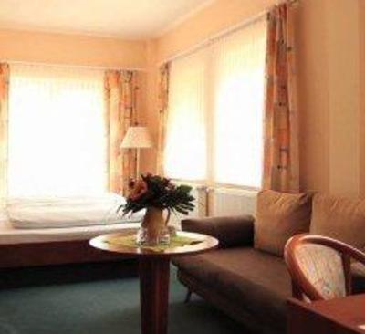 фото отеля Hotel Garni Am Uenglinger Tor