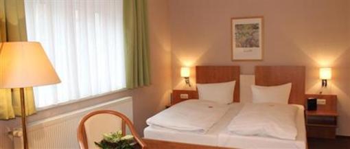 фото отеля Hotel Garni Am Uenglinger Tor