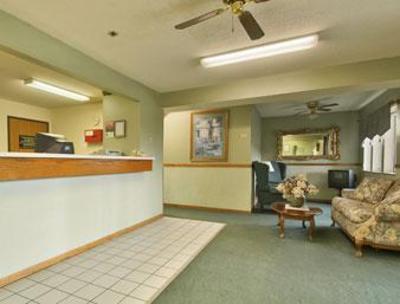 фото отеля Super 8 Marston/New Madrid Area