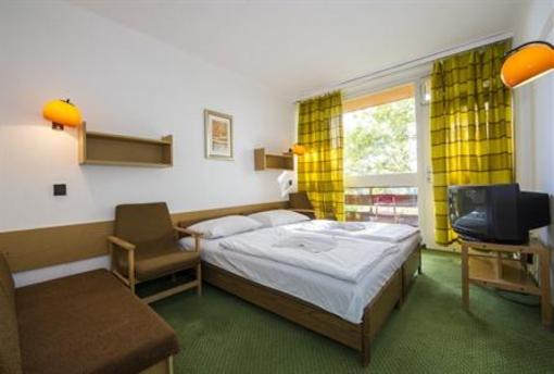 фото отеля Napfeny Hotel Balatonlelle