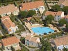 фото отеля Lagrange Classic Le Hameau des Pins et Le Clos du Chene Vert