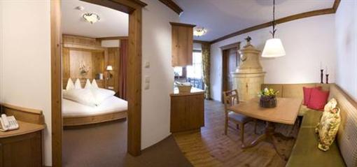 фото отеля Aparthotel Stacherhof Fugen