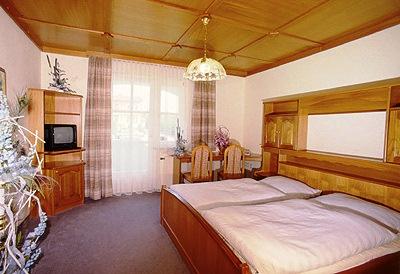 фото отеля Hotel Weiss und Kurpension Weiss