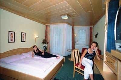 фото отеля Hotel Weiss und Kurpension Weiss
