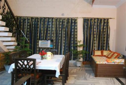 фото отеля Aman Home Stay