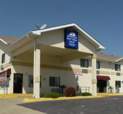 фото отеля Americas Best Value Inn & Suites Harrisonville