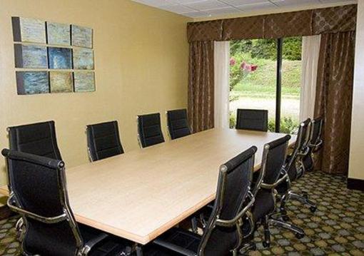фото отеля Comfort Suites Orlinda