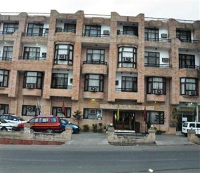фото отеля Hotel Atul Regency
