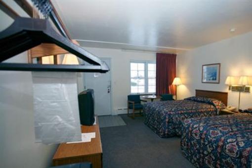 фото отеля Chalet Motel Of Mequon