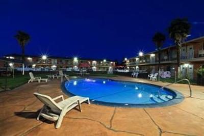 фото отеля Americas Best Value Inn - Red Bluff