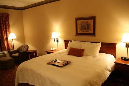 фото отеля Hampton Inn Columbia (Tennessee)