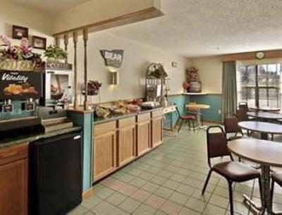 фото отеля Travelodge Perry