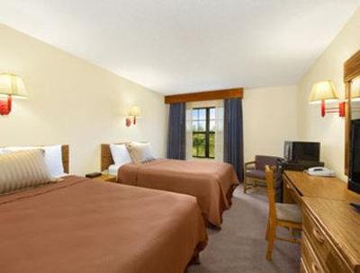 фото отеля Travelodge Perry