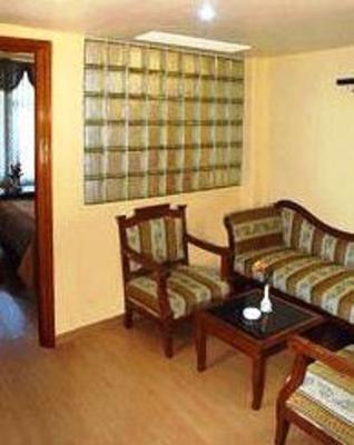 фото отеля Hotel Leela Regency