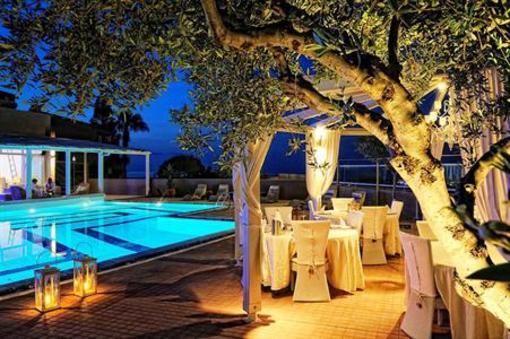 фото отеля Paradise Island Villas