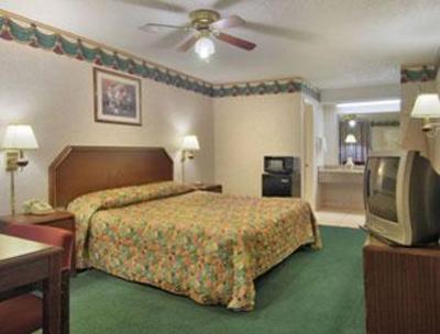 фото отеля Super 8 Houston West Katy