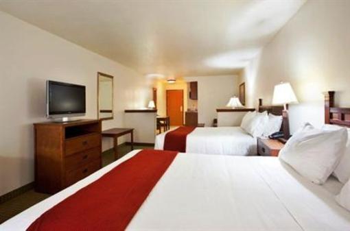 фото отеля Holiday Inn Express Hotel & Suites Mattoon