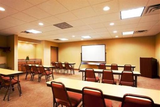 фото отеля Holiday Inn Express Hotel & Suites Mattoon