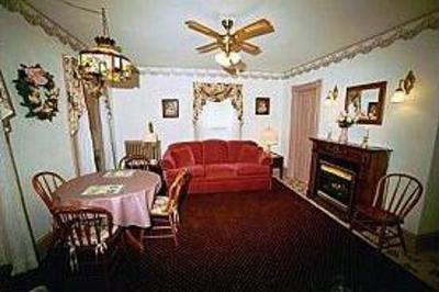 фото отеля Antoinette's Apartments and Suites
